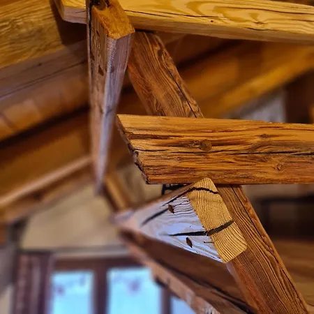 Apartman La Maison. Il Nido Dell'aquila